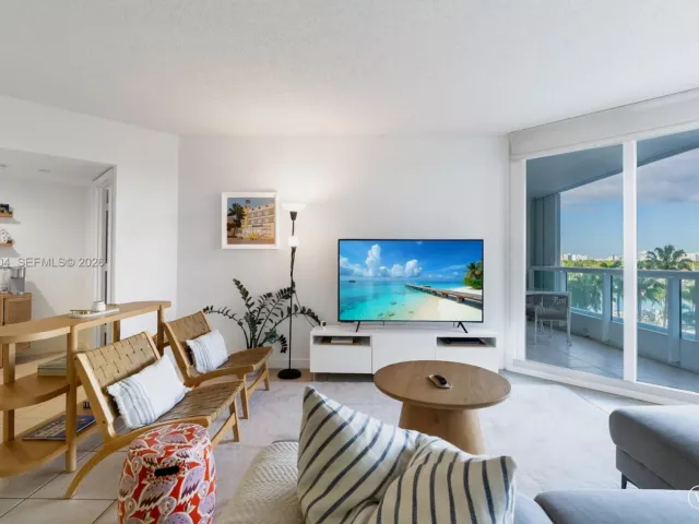 Продажа квартиры #605 - фото 6515126