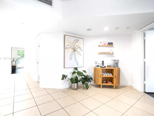 Продажа квартиры #605 - фото 6515117