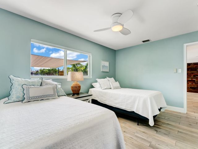 Дом в аренду по адресу 2291 SE 15th Street - фото 6514733