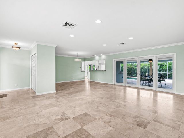 Продажа дома по адресу 671 Juneberry Court - фото 6534480