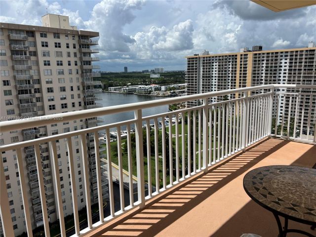 Продажа квартиры #1905 - фото 6516744