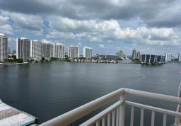 Квартира #1905