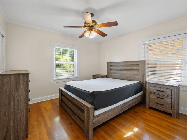 Продажа дома по адресу 712 SE 11th Court - фото 6514847