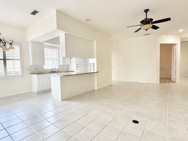 Продажа дома по адресу 2706 James River Road - фото 6534282