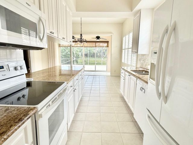 Продажа дома по адресу 2706 James River Road - фото 6534287