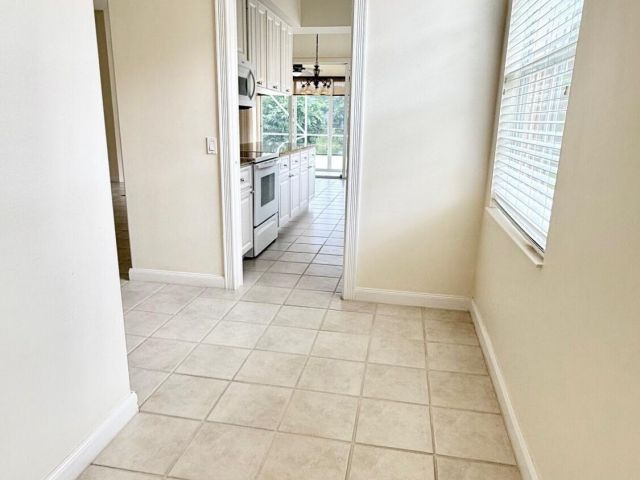 Продажа дома по адресу 2706 James River Road - фото 6534288