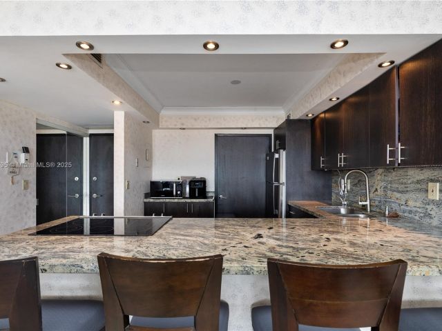 Продажа квартиры #1517 - фото 7443299