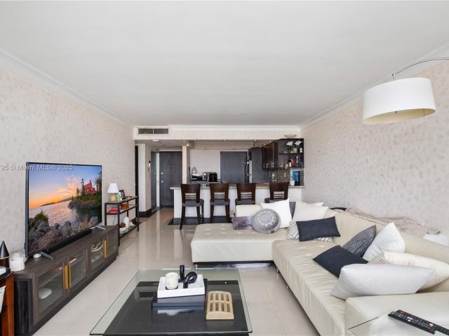 Продажа квартиры #1517 - фото 7443303