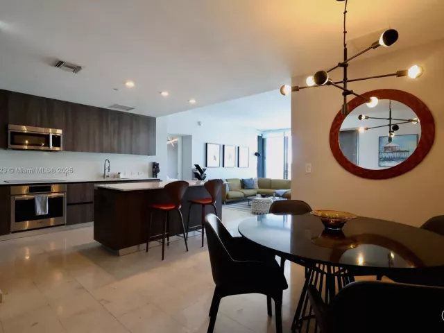 Продажа квартиры #3607 - фото 6515545