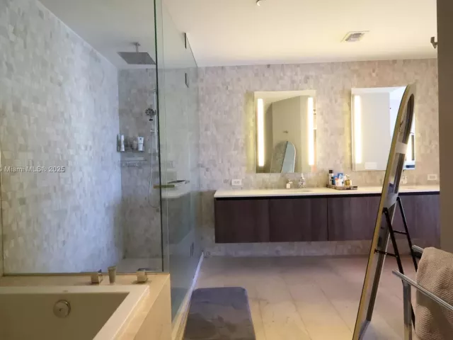 Продажа квартиры #3607 - фото 6515534