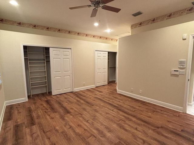 Дом в аренду по адресу 10100 Larkspur Lane - фото 6534273