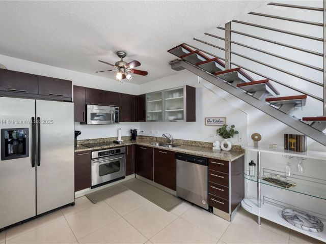 Продажа квартиры #312 - фото 6516345