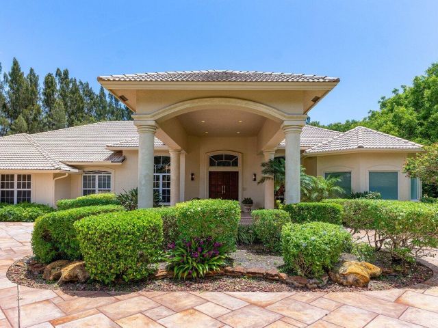 Дом в аренду по адресу 16164 Bridlewood Circle - фото 6533337