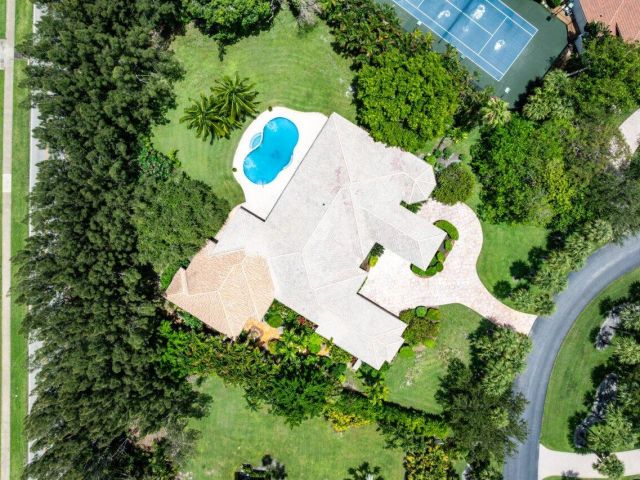 Дом в аренду по адресу 16164 Bridlewood Circle - фото 6533342