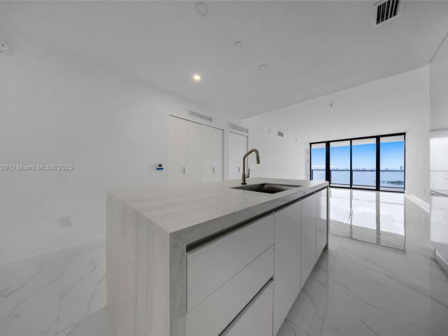 Квартира в аренду номер1706 - фото 6519285