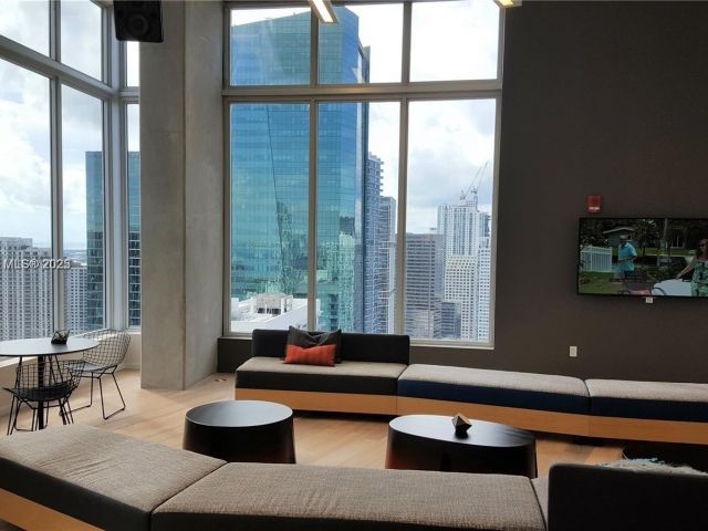 Продажа квартиры #2807 - фото 7441022