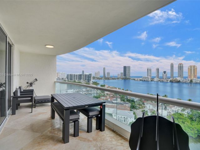 Продажа квартиры #1707 - фото 6519033