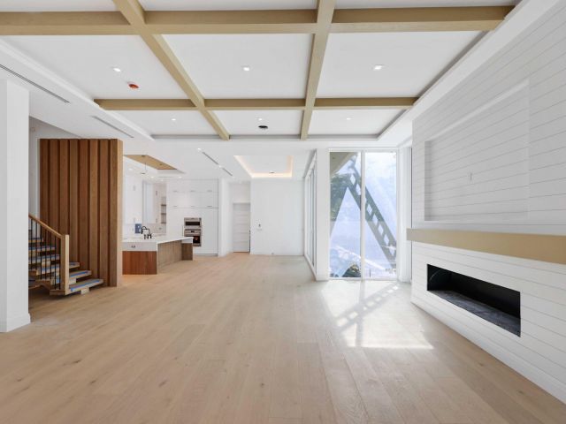 Продажа дома по адресу 320 Grove Place - фото 6532993