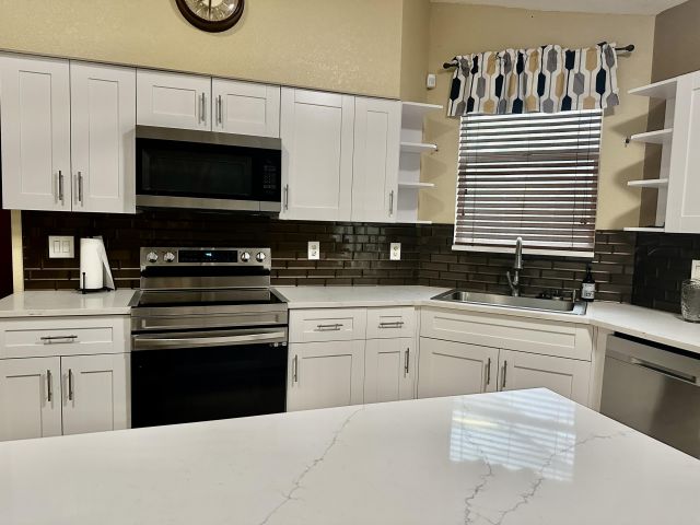 Дом в аренду по адресу 13638 88th Place N - фото 6833076