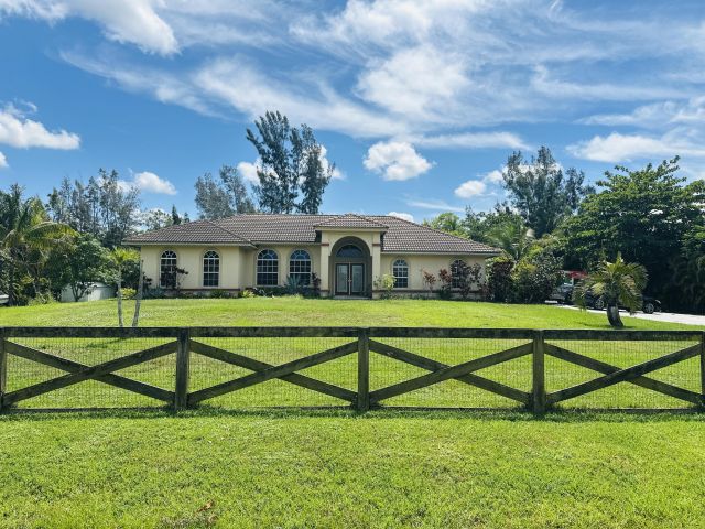 Дом в аренду по адресу 13638 88th Place N - фото 6833082