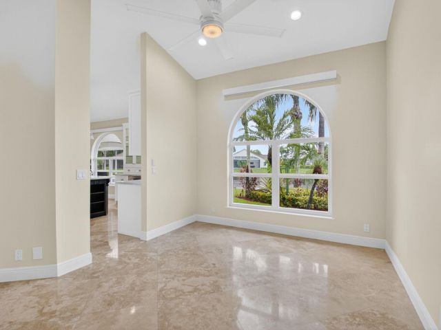 Продажа дома по адресу 19635 Biscayne Bay Drive - фото 6535401