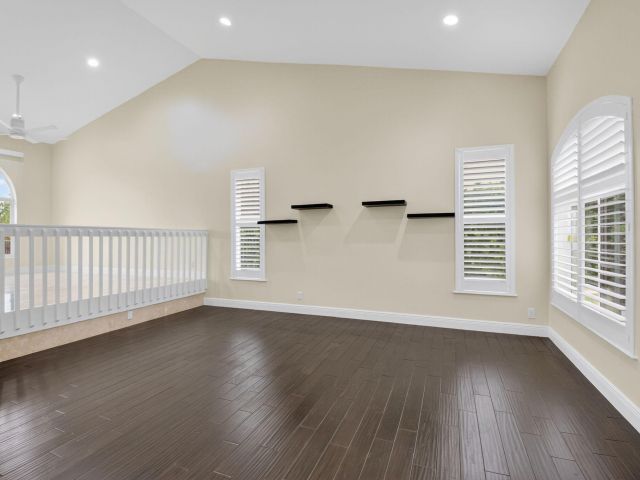 Продажа дома по адресу 19635 Biscayne Bay Drive - фото 6535406