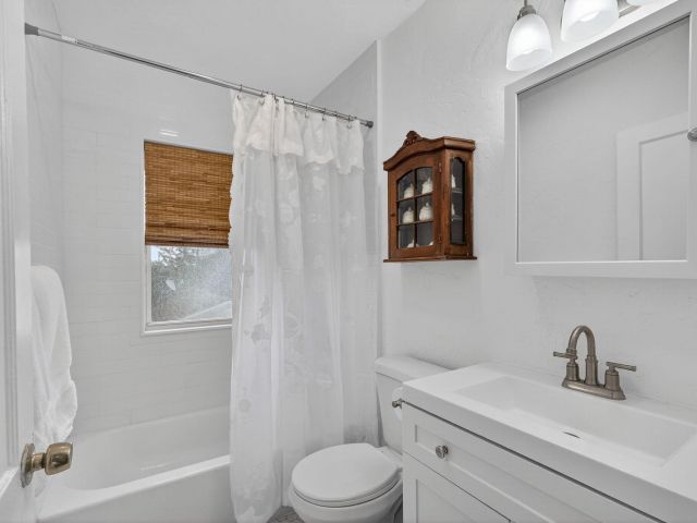 Продажа дома по адресу 825 34th Street - фото 6915610