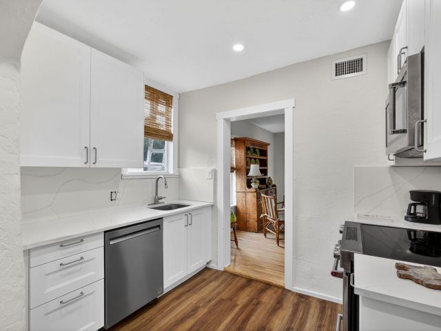 Продажа дома по адресу 825 34th Street - фото 6915614