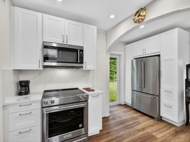 Продажа дома по адресу 825 34th Street - фото 6915616