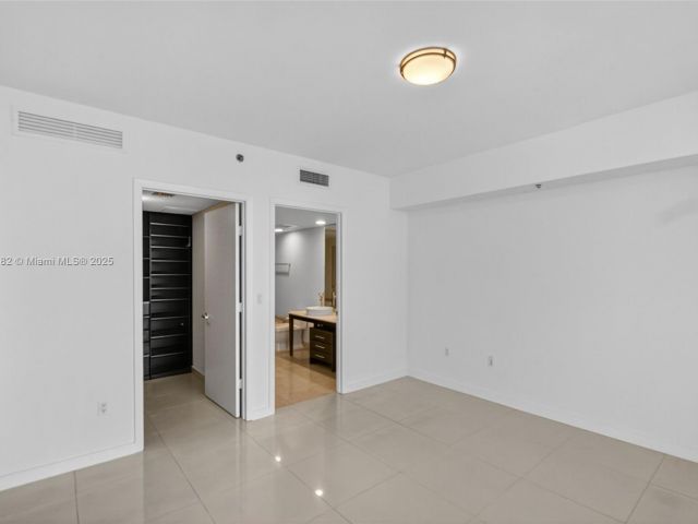 Продажа квартиры #2002 - фото 6567082