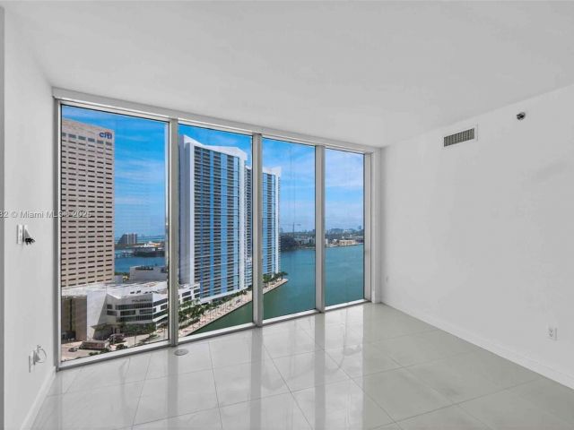 Продажа квартиры #2002 - фото 6567084