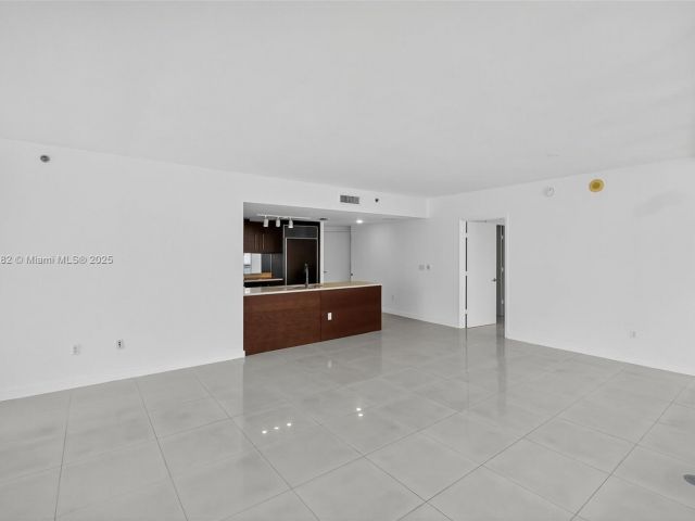 Продажа квартиры #2002 - фото 6567088