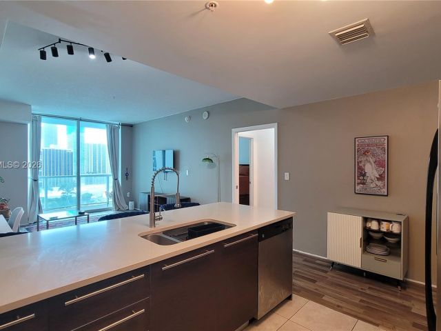 Квартира в аренду номер2009 - фото 7442255