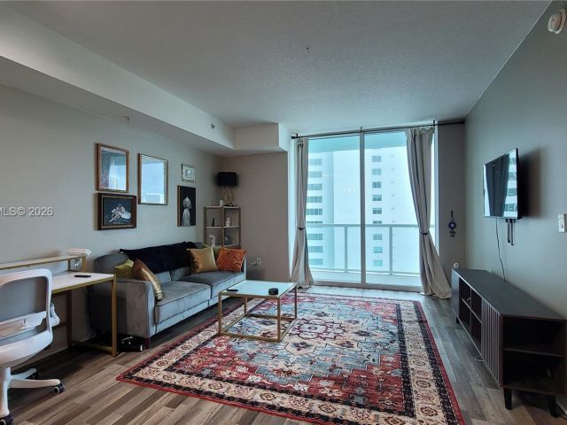 Квартира в аренду номер2009 - фото 7442258