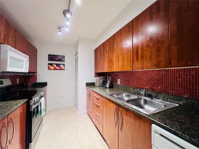 Квартира в аренду номер2809 - фото 6525080