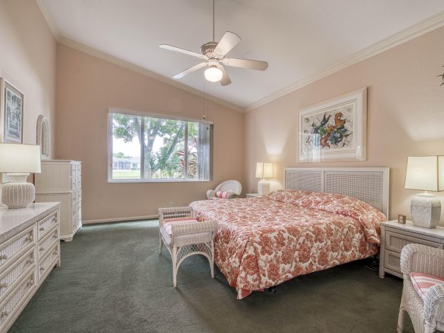 Продажа дома по адресу 9270 Heron Cove Drive - фото 6538923