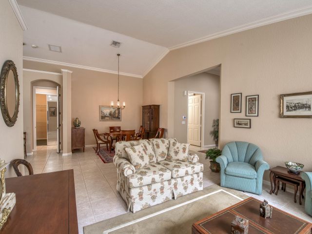 Продажа дома по адресу 9270 Heron Cove Drive - фото 6538931