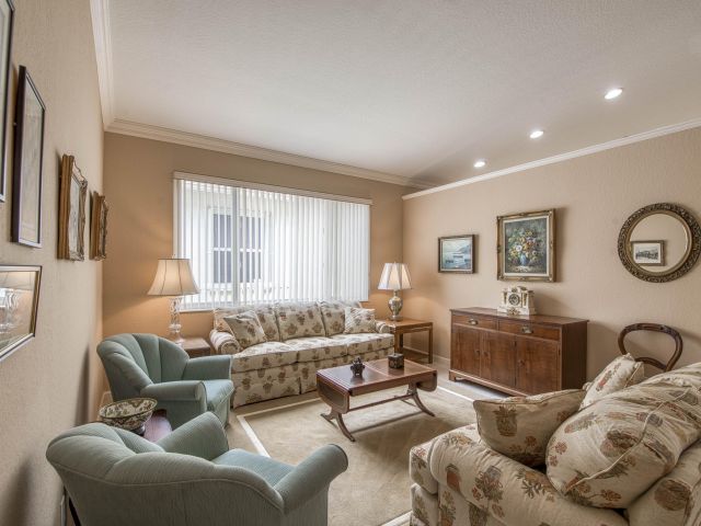 Продажа дома по адресу 9270 Heron Cove Drive - фото 6538932