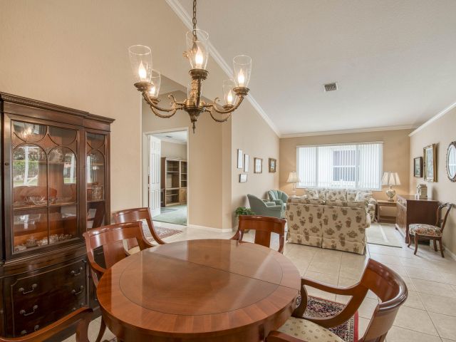 Продажа дома по адресу 9270 Heron Cove Drive - фото 6538933