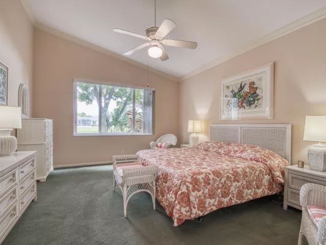 Продажа дома по адресу 9270 Heron Cove Drive - фото 9013005