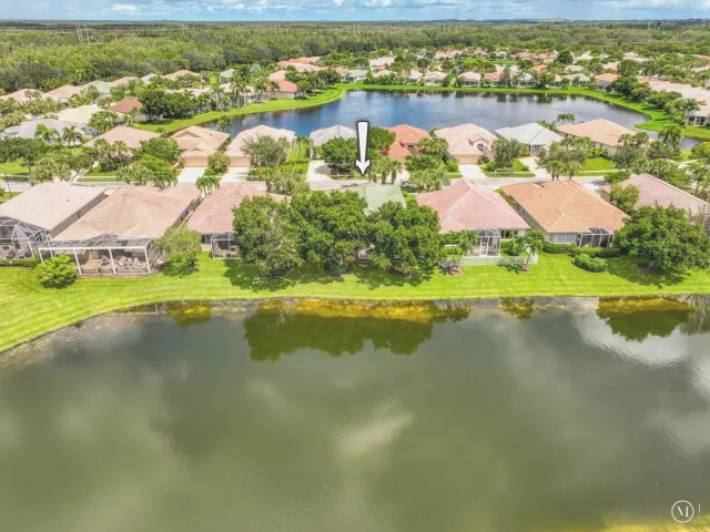 Продажа дома по адресу 9270 Heron Cove Drive - фото 9012980