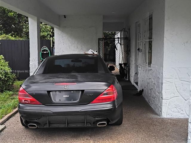 Продажа дома по адресу 839 NW 13th Ave - фото 6568745