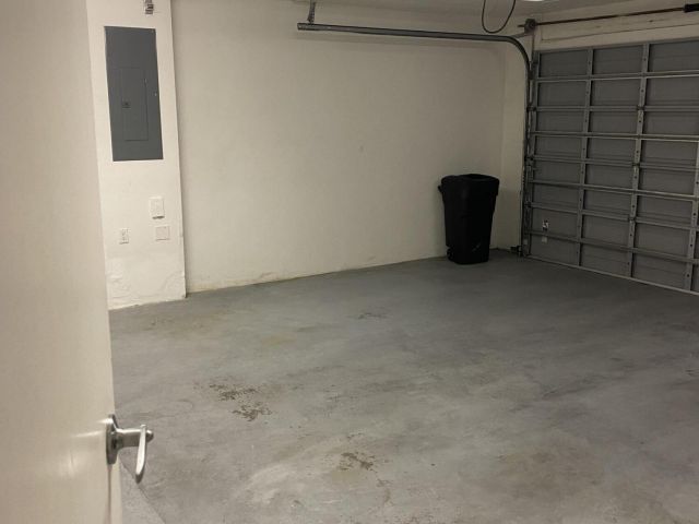 Дом в аренду по адресу 1950 Presidential 2 Way 2 - фото 6546090