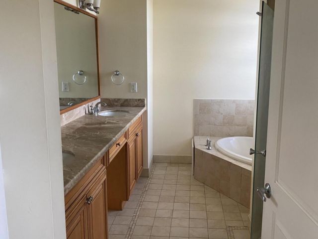 Дом в аренду по адресу 1950 Presidential 2 Way 2 - фото 6546093