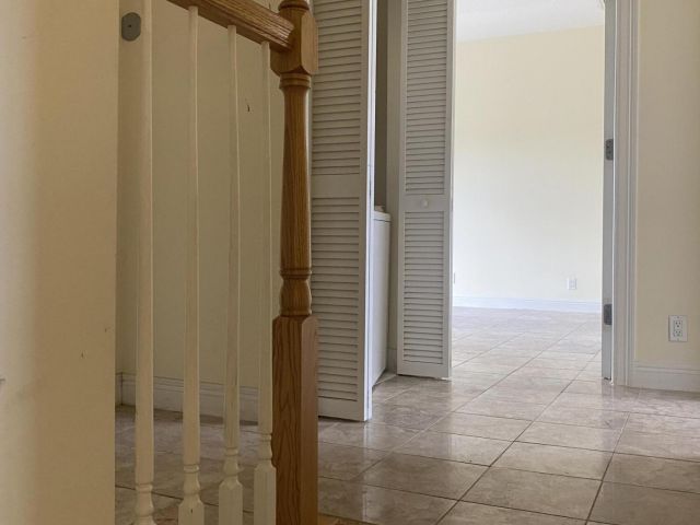 Дом в аренду по адресу 1950 Presidential 2 Way 2 - фото 6546100