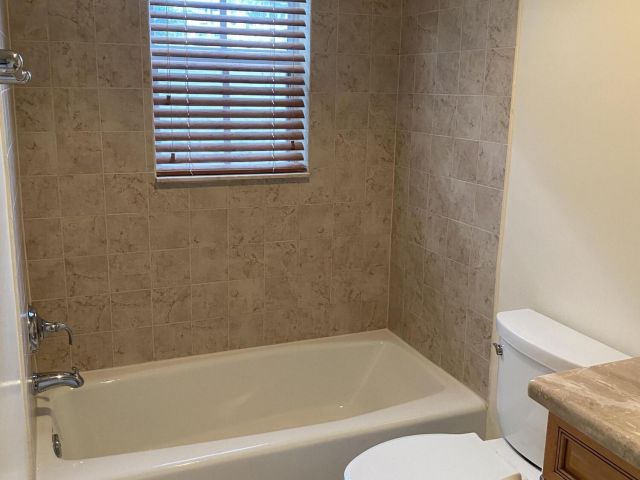 Дом в аренду по адресу 1950 Presidential 2 Way 2 - фото 6546107