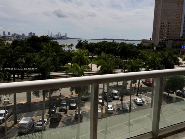 Продажа квартиры #711 - фото 7443827