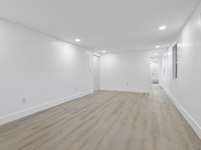 Дом в аренду по адресу 107 SW 4th Avenue - фото 6532843