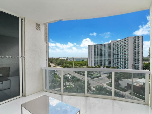 Квартира в аренду номер704 - фото 6526570