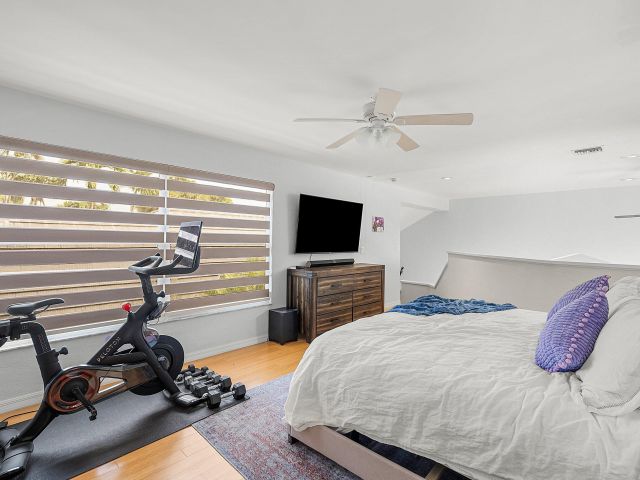 Продажа дома по адресу 6638 NW 27th Avenue - фото 6534893